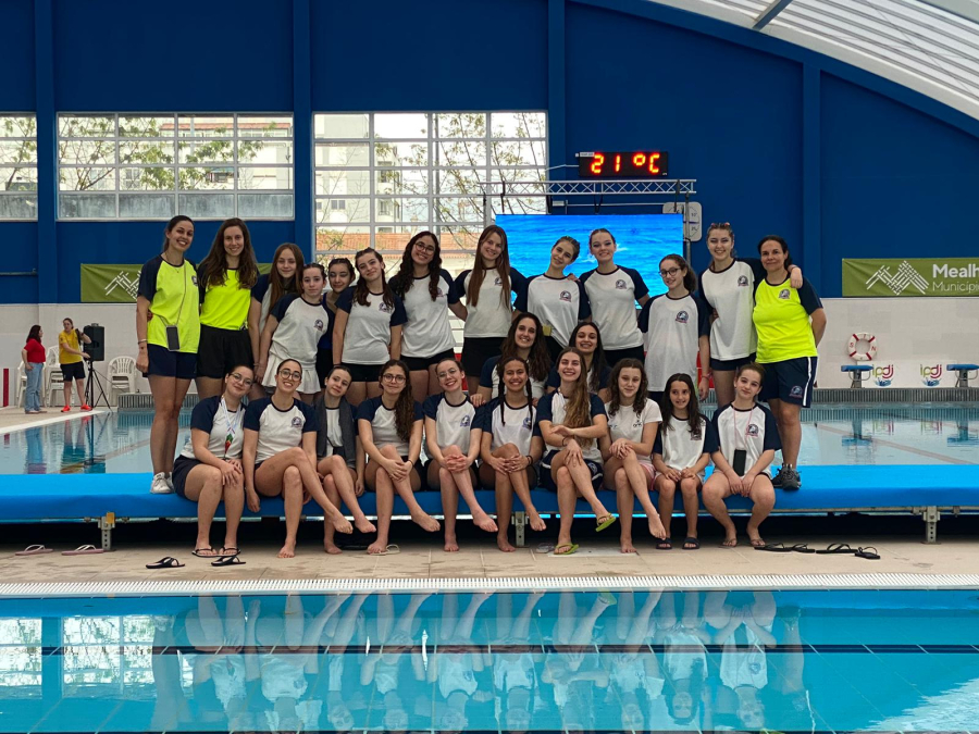 Aminata medalhado no Campeonato Nacional de Inverno de Natação Artística