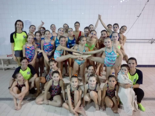 Aminata - Natação Artística