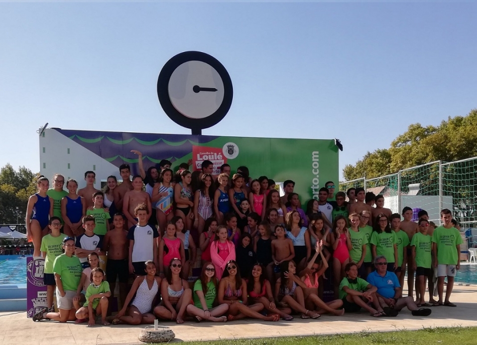 2019 minutos na piscina