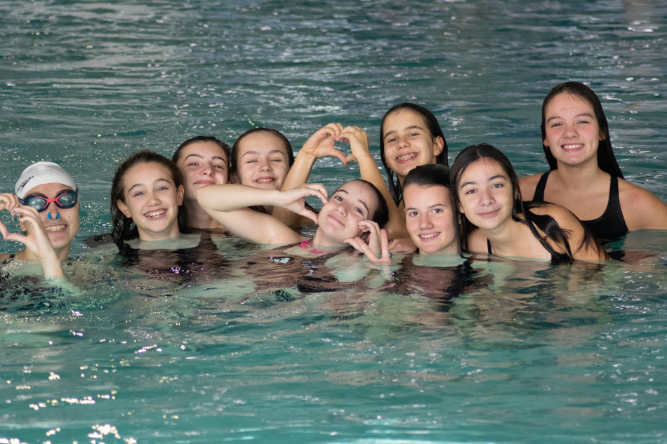 Natação Artística - Campeonato nacional de figuras e esquemas técnicos